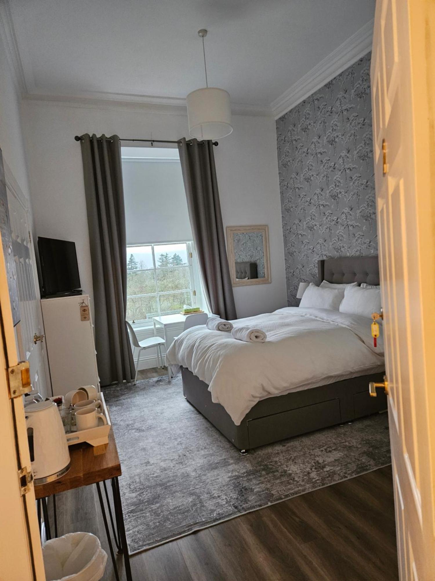 Langhouse Castle Bed And Breakfast Inverkip Extérieur photo